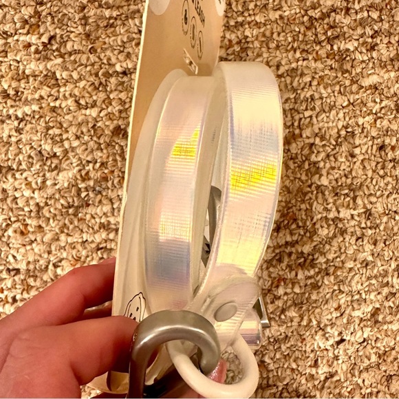 Wild One Dog Leash, Small Collar Poop Bag Carrier in Beautiful Iridescent NEW - Picture 3 of 9